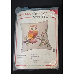 Bucilla Needlecraft Crewel Embroidery Kit Pillow Cover‎ Owl "HOO, ME?" No. 8682